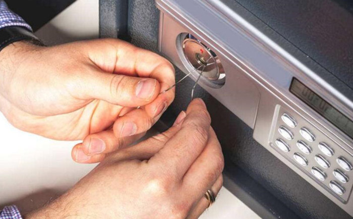 图片22 冠县开锁师傅手把手教您弹子锁开启